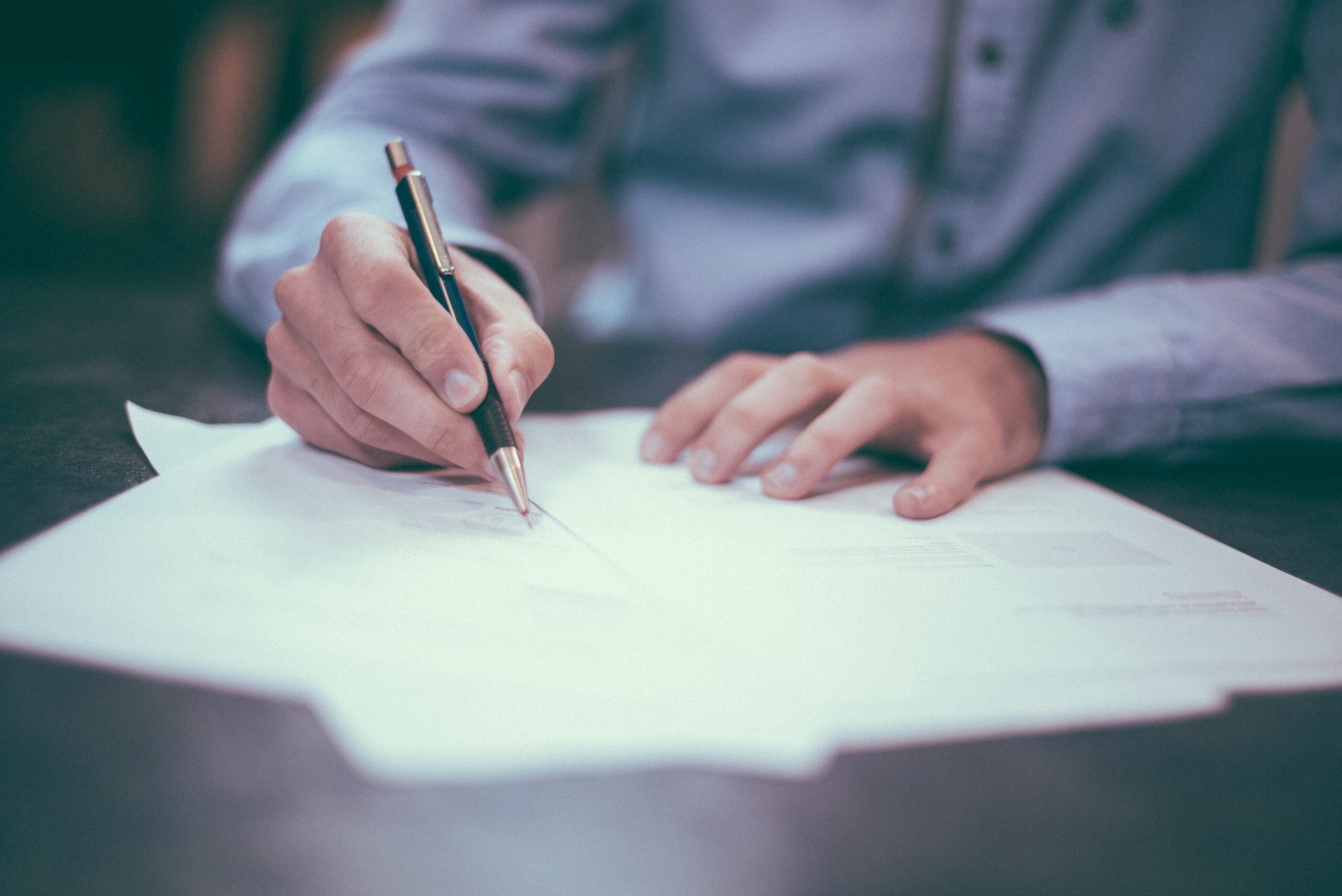 HACER CONTRATO DE TRABAJO EMPLEADA DE HOGAR