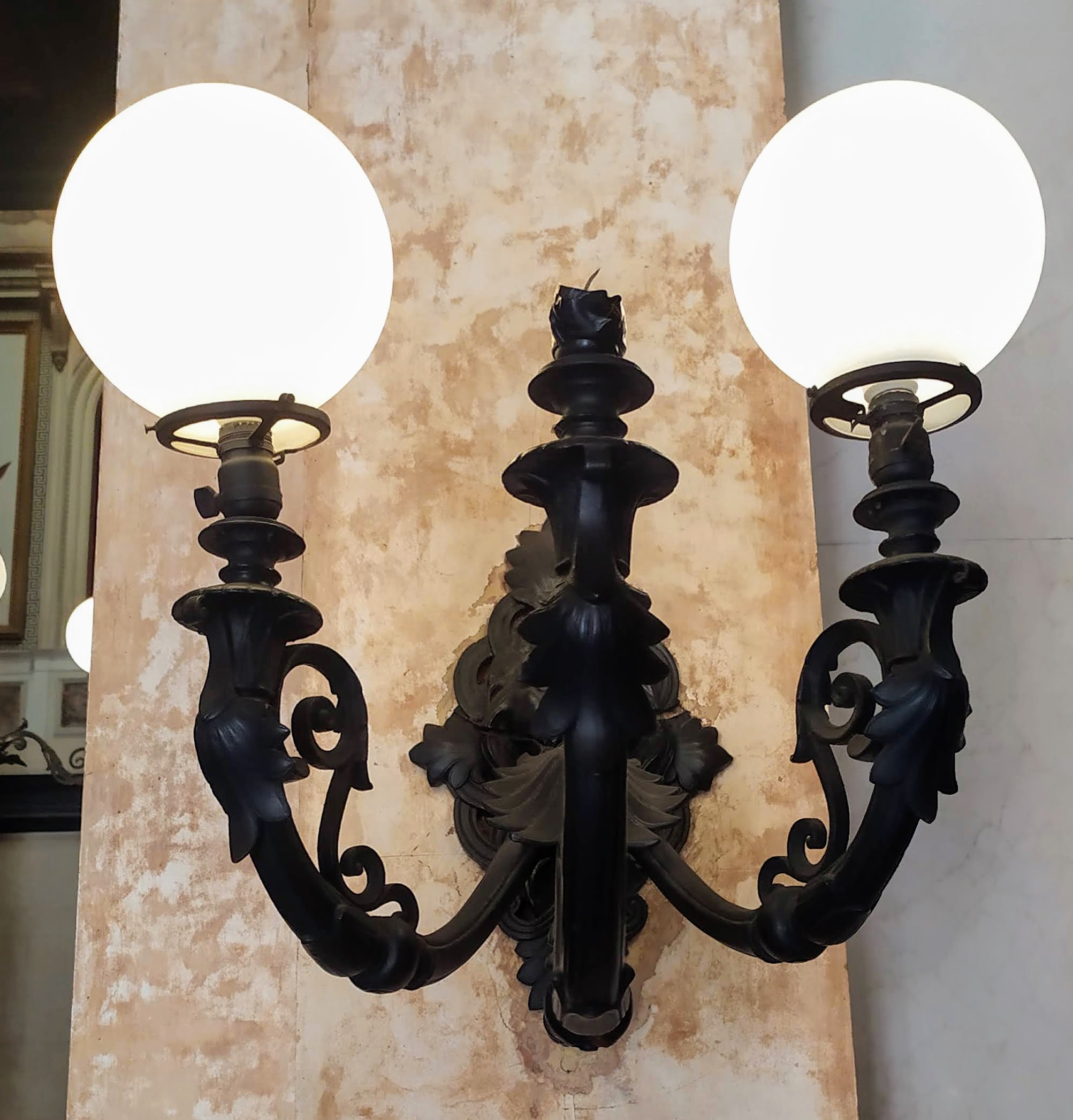 CONSUMO MEDIO DE LUZ EN UN HOGAR