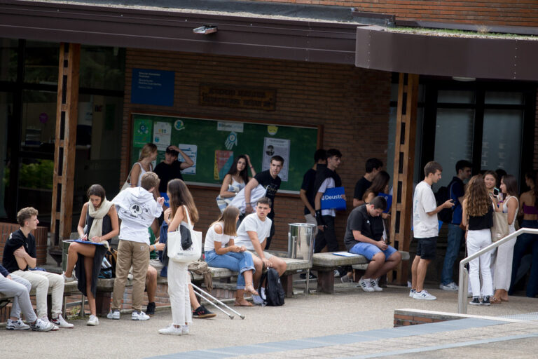 CENTRO DE ACOGIDA PARA PERSONAS SIN HOGAR MÁLAGA