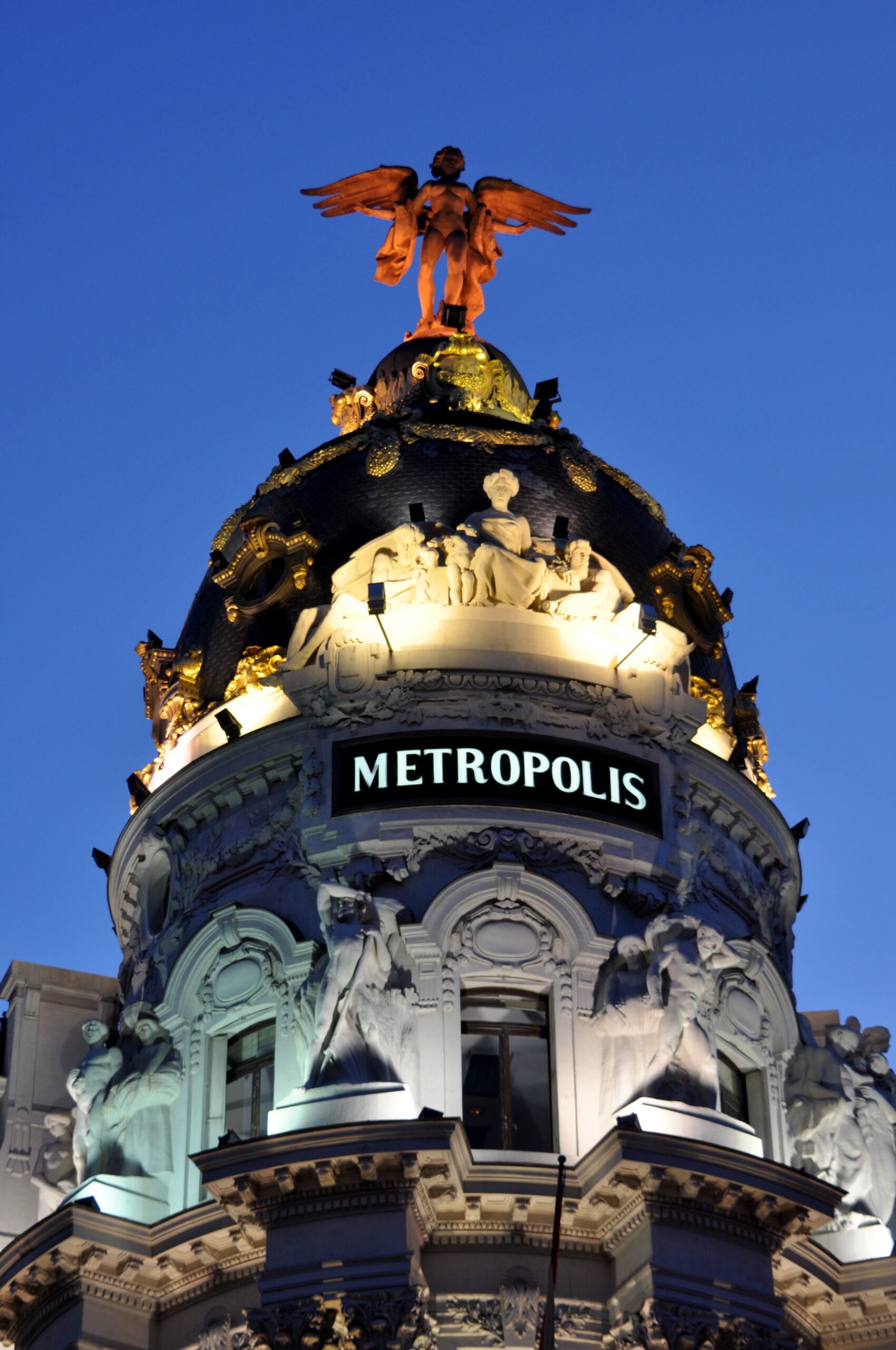 ASISTENTA DEL HOGAR MADRID
