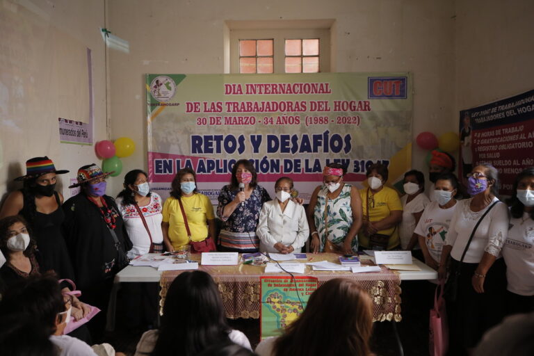 CURSOS GRATUITOS PARA EMPLEADAS DEL HOGAR