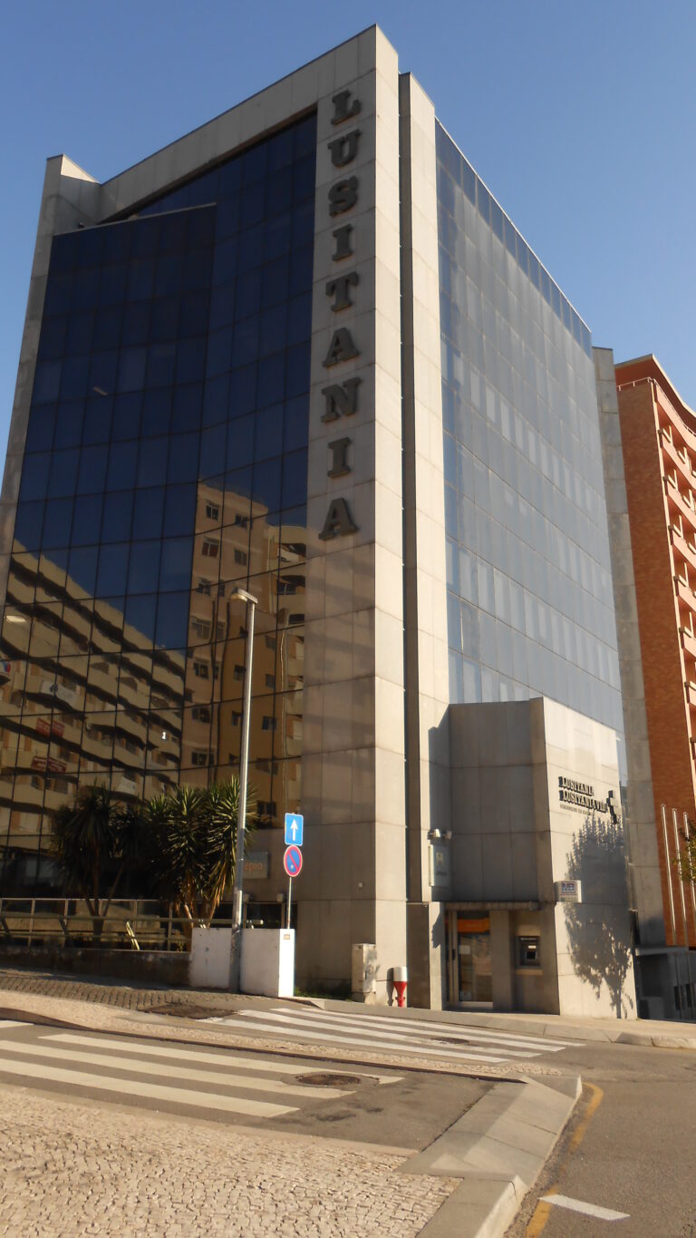 AXA SEGUROS HOGAR TELEFONO
